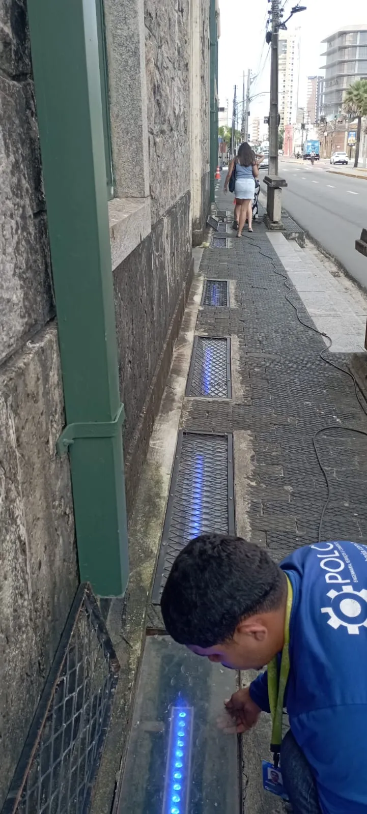 Detalhe da iluminação cênica do edifício histórico