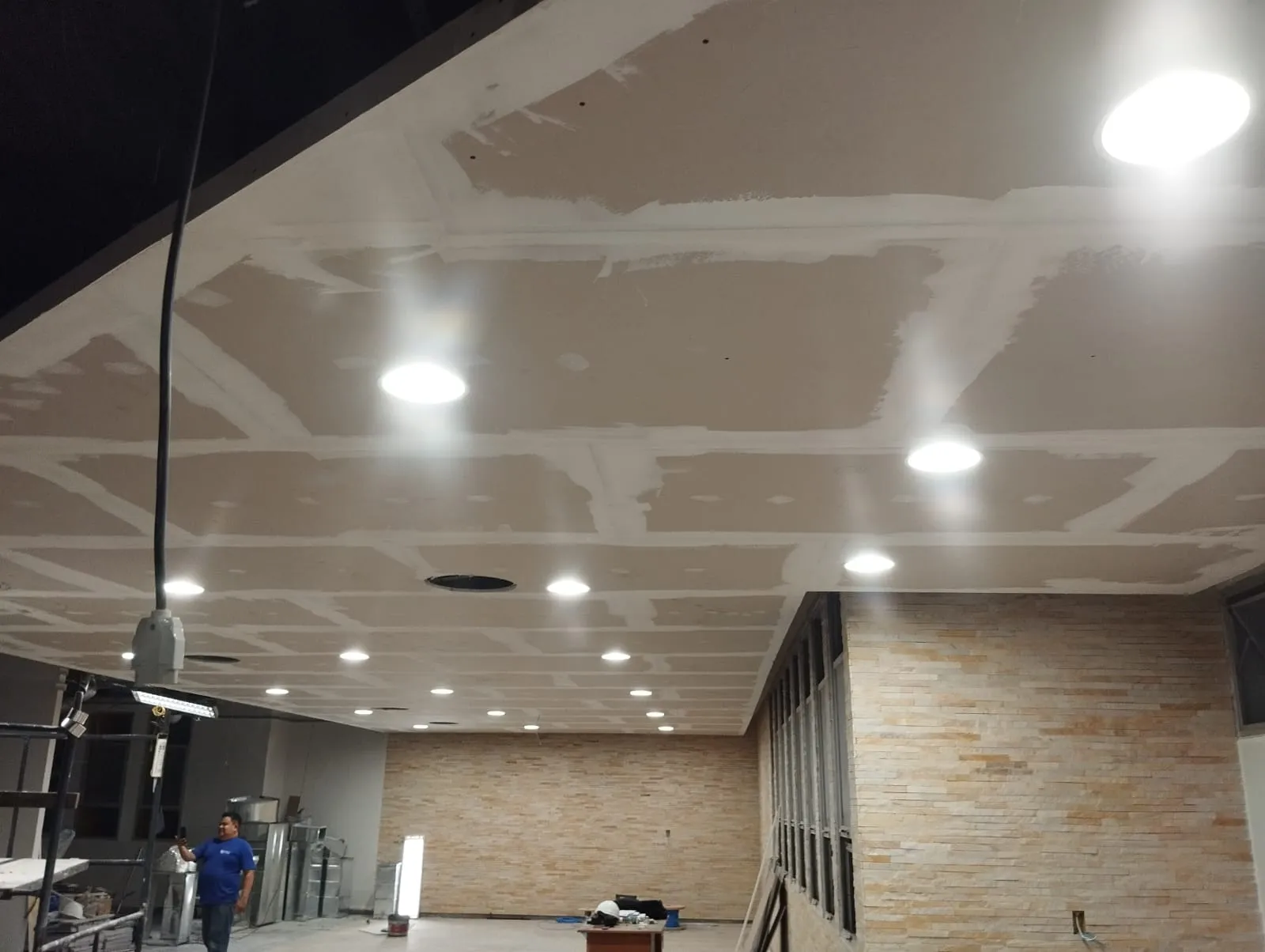Detalhe de instalações elétricas