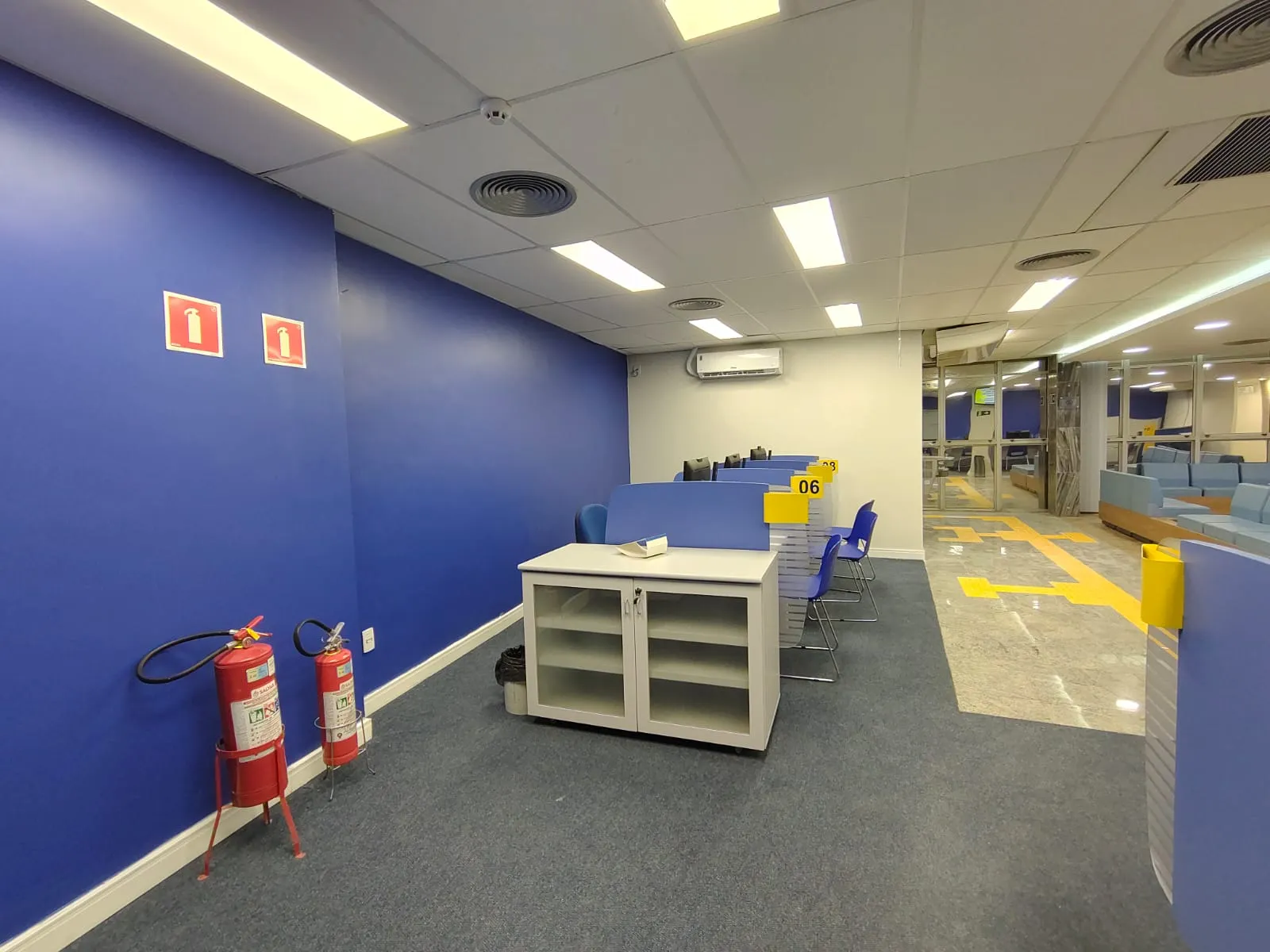 Detalhe final da agência após reforma